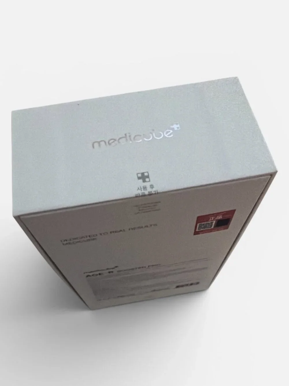 Medicube Age-R Booster Pro device